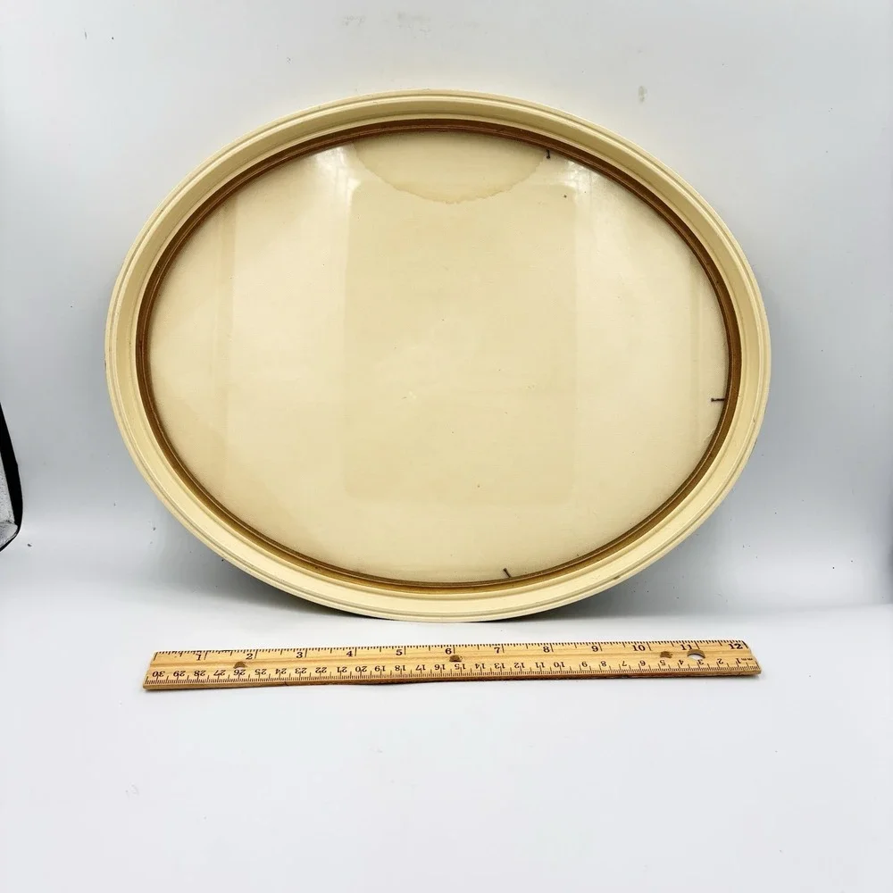 Vintage Oval Cream Gold Painted Wood Picture Frame & Glass 15x10